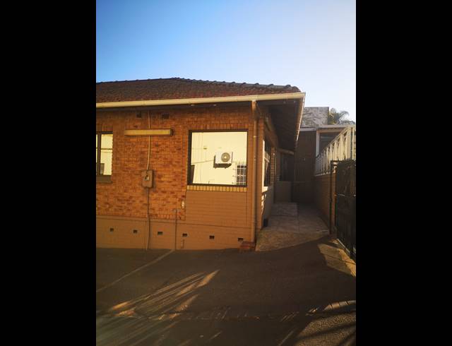 50M² RETAIL RENTED IN SYDENHAM